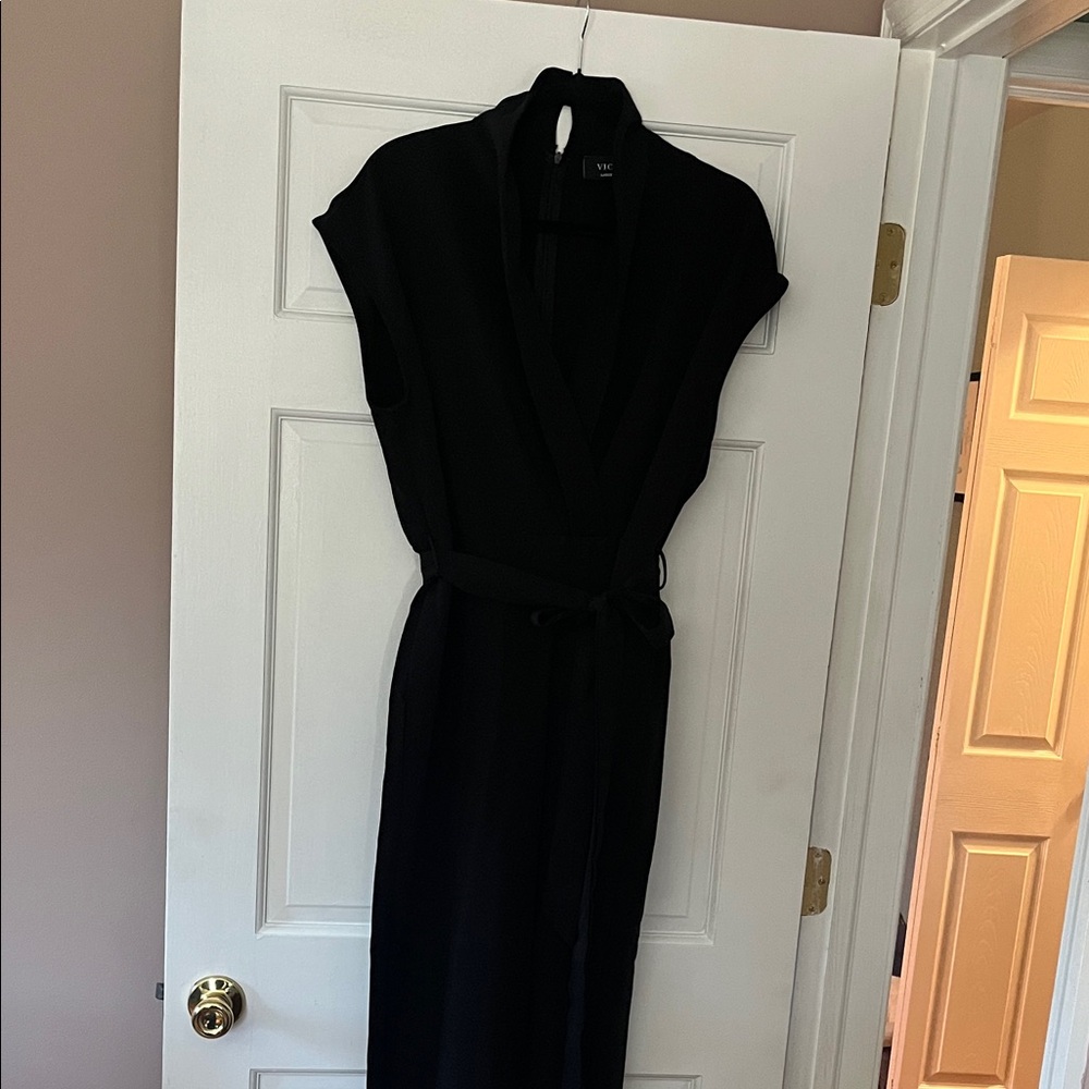 Elegant Black women’s pantsuit